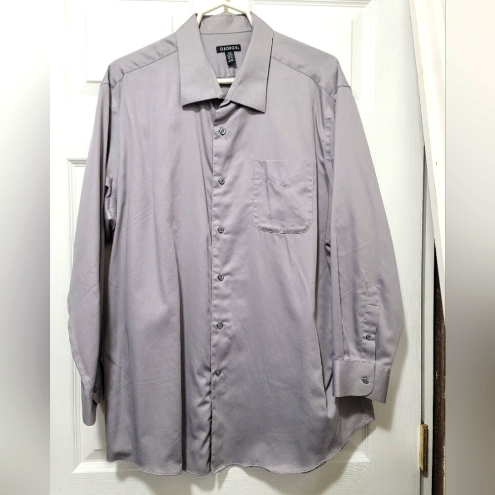 Men's silver/gray button-down dress shirt, regular fit, sz 17-17 1/2, 32/33